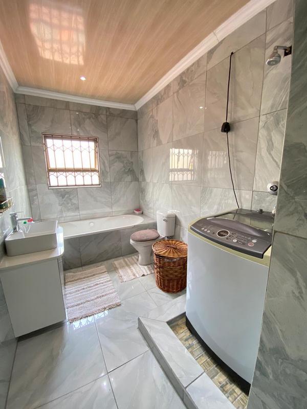 4 Bedroom Property for Sale in Witpoortjie Gauteng