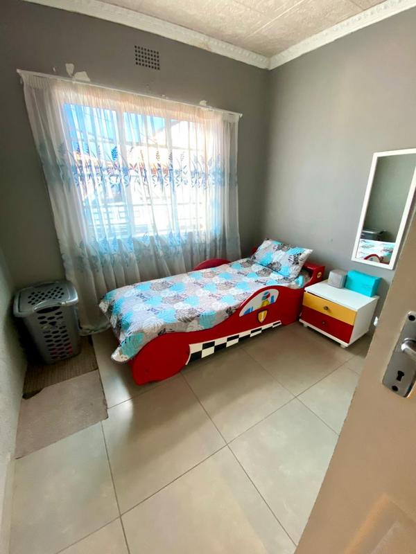 4 Bedroom Property for Sale in Witpoortjie Gauteng