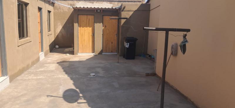 To Let 1 Bedroom Property for Rent in Vosloorus Ext 25 Gauteng