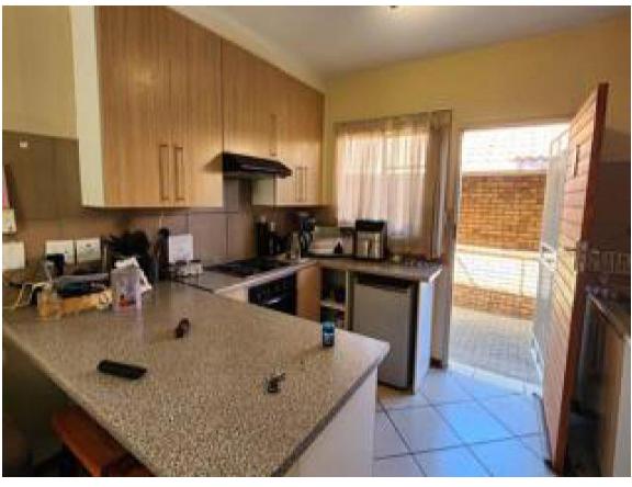 2 Bedroom Property for Sale in Monavoni Gauteng