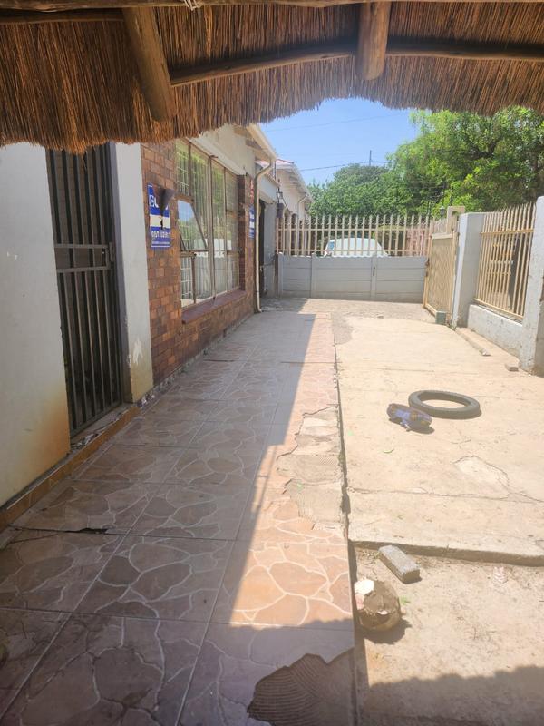 9 Bedroom Property for Sale in Forest Hill Gauteng