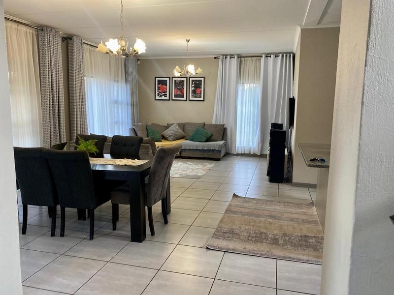 To Let 3 Bedroom Property for Rent in Ruimsig Gauteng