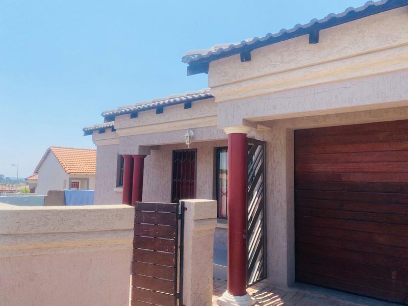 3 Bedroom Property for Sale in Olievenhoutbosch Gauteng