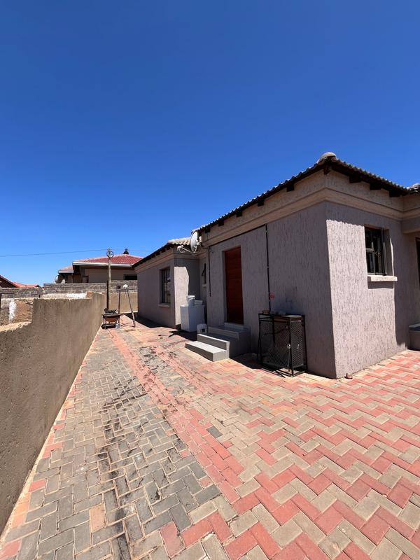 3 Bedroom Property for Sale in Olievenhoutbosch Gauteng