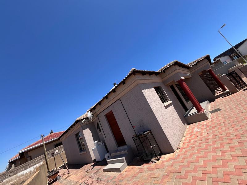 3 Bedroom Property for Sale in Olievenhoutbosch Gauteng