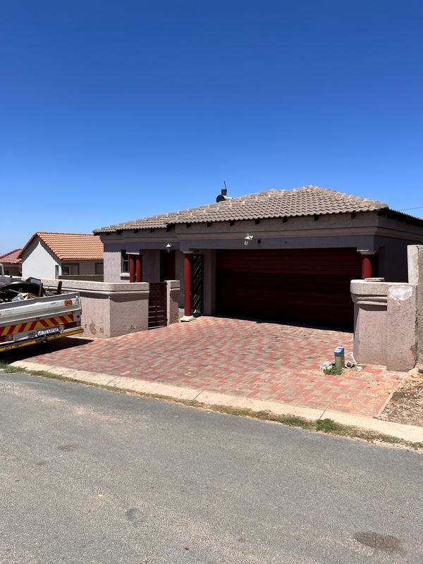 3 Bedroom Property for Sale in Olievenhoutbosch Gauteng