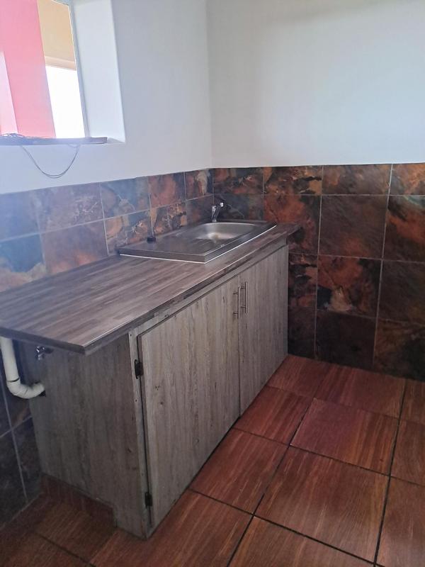 To Let 2 Bedroom Property for Rent in Symhurst Gauteng