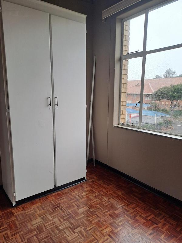 To Let 2 Bedroom Property for Rent in Symhurst Gauteng