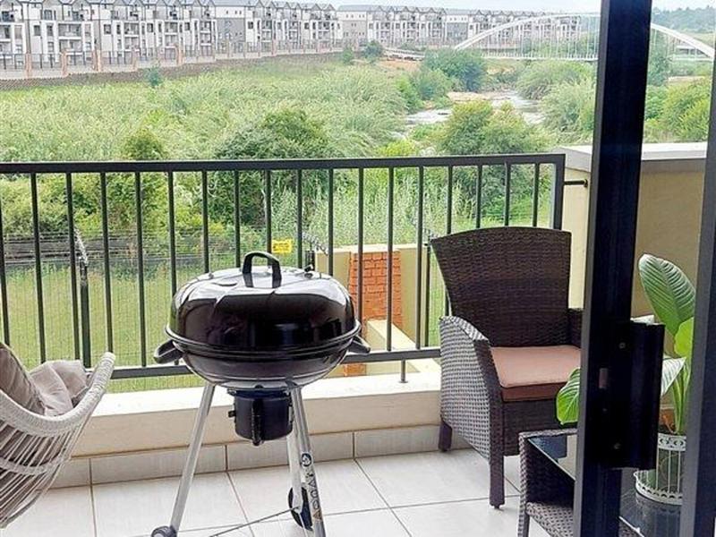 To Let 3 Bedroom Property for Rent in Waterfall Gauteng