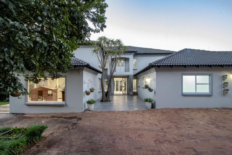 4 Bedroom Property for Sale in Blue Hills Country Estate Gauteng