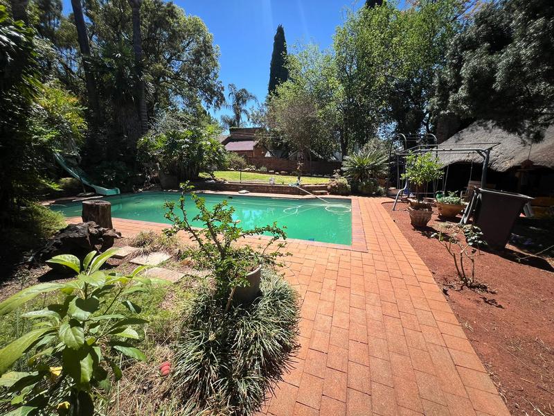 4 Bedroom Property for Sale in Eldoraigne Gauteng