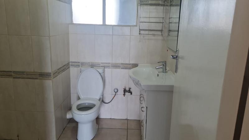 To Let 1 Bedroom Property for Rent in Bedford Gardens Gauteng