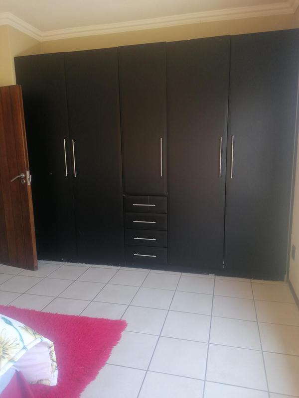 5 Bedroom Property for Sale in Helderwyk Gauteng