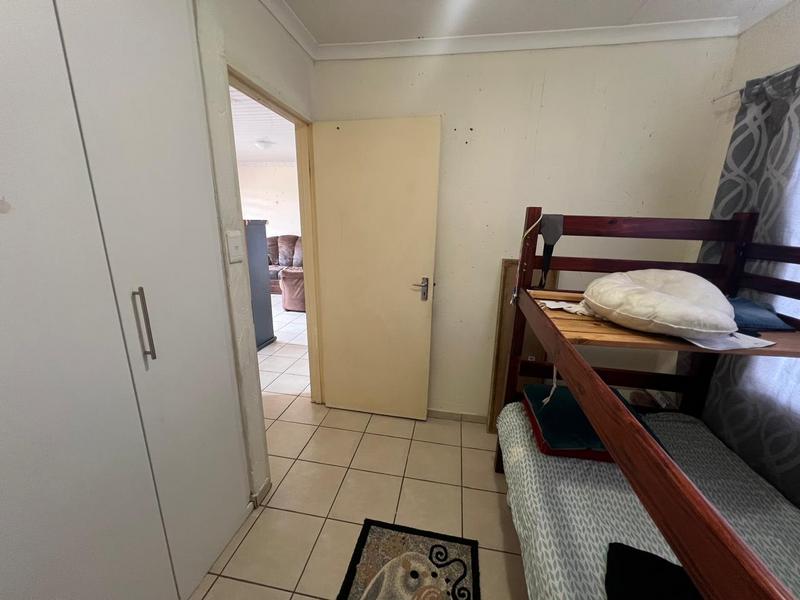 2 Bedroom Property for Sale in Finsbury Gauteng