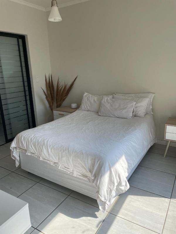 To Let 1 Bedroom Property for Rent in Waterfall Gauteng