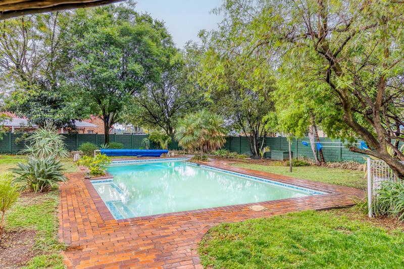 5 Bedroom Property for Sale in Randpark Ridge Gauteng