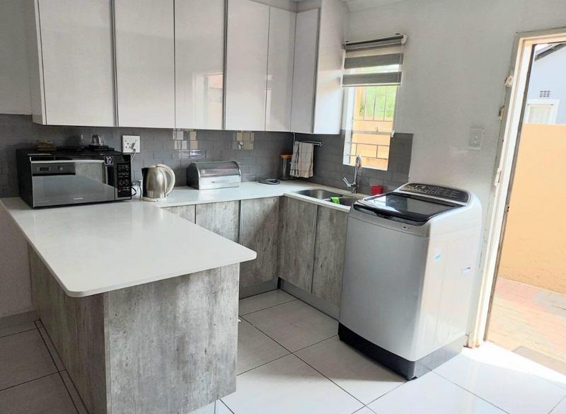 3 Bedroom Property for Sale in Alveda Park Gauteng