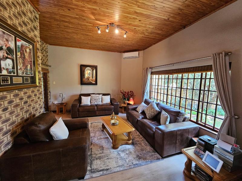 5 Bedroom Property for Sale in Blue Gill Estate Gauteng