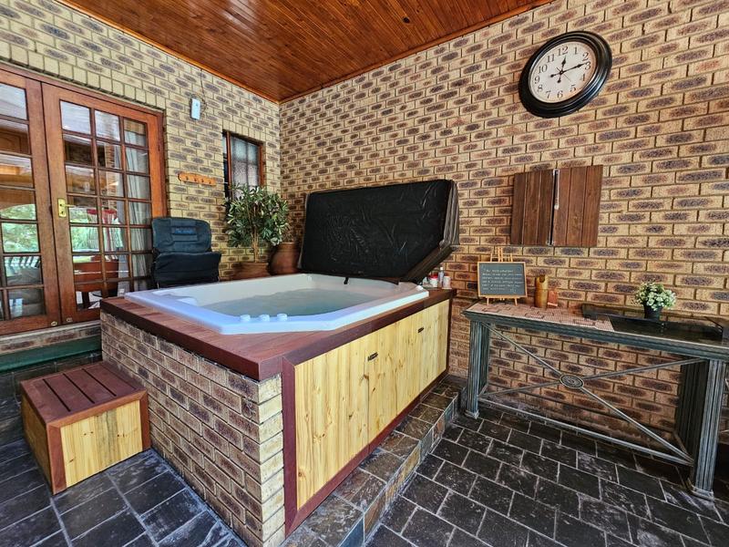 5 Bedroom Property for Sale in Blue Gill Estate Gauteng