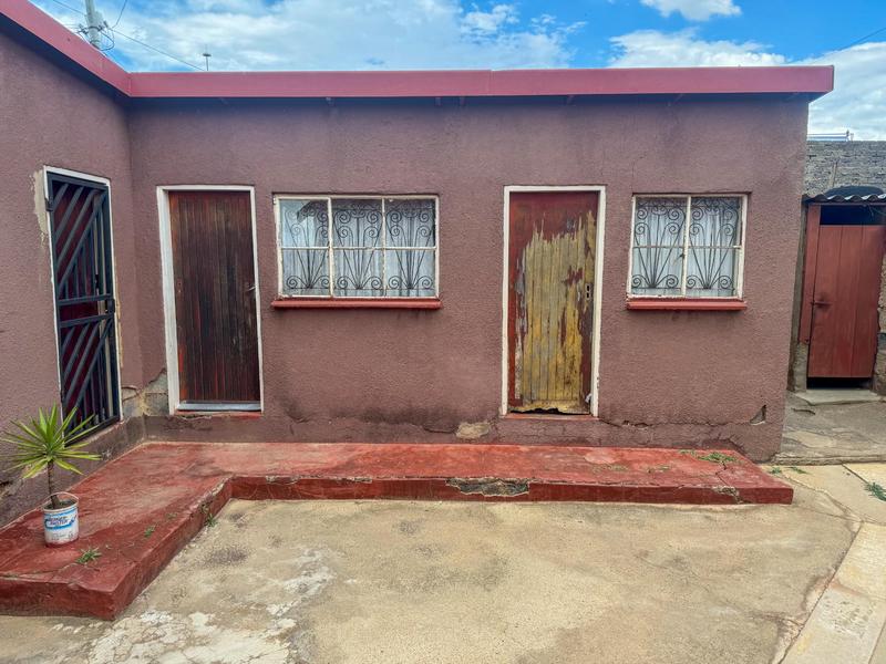 2 Bedroom Property for Sale in Naledi Gauteng