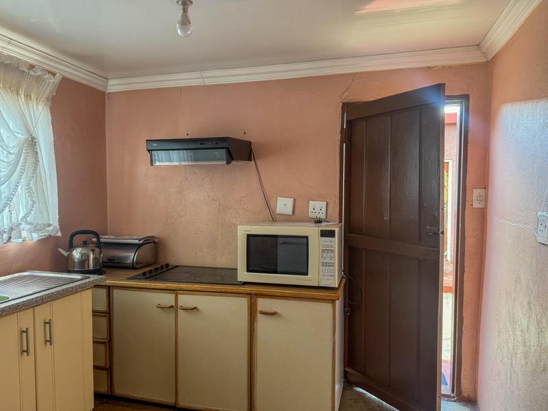 2 Bedroom Property for Sale in Naledi Gauteng