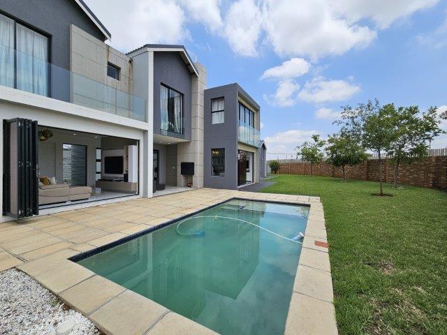 4 Bedroom Property for Sale in Midstream Meadows Gauteng