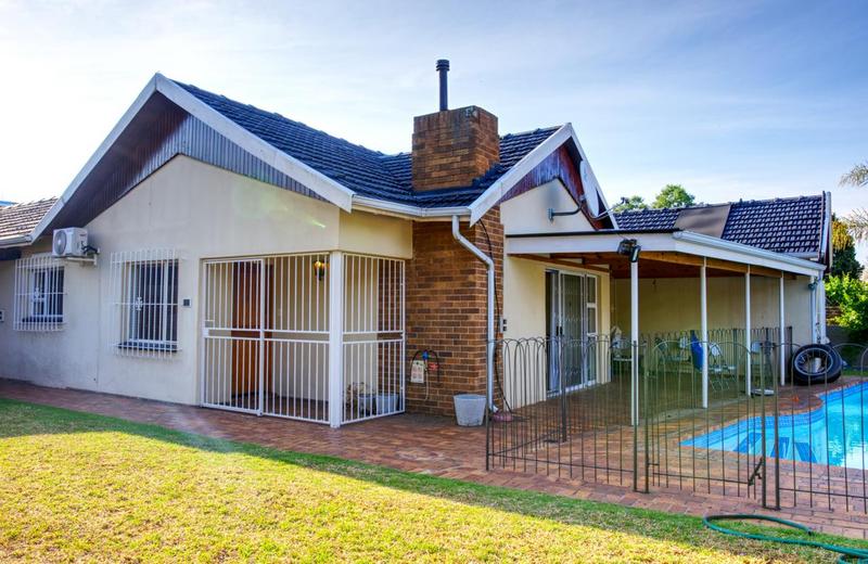 4 Bedroom Property for Sale in Montgomery Park Gauteng