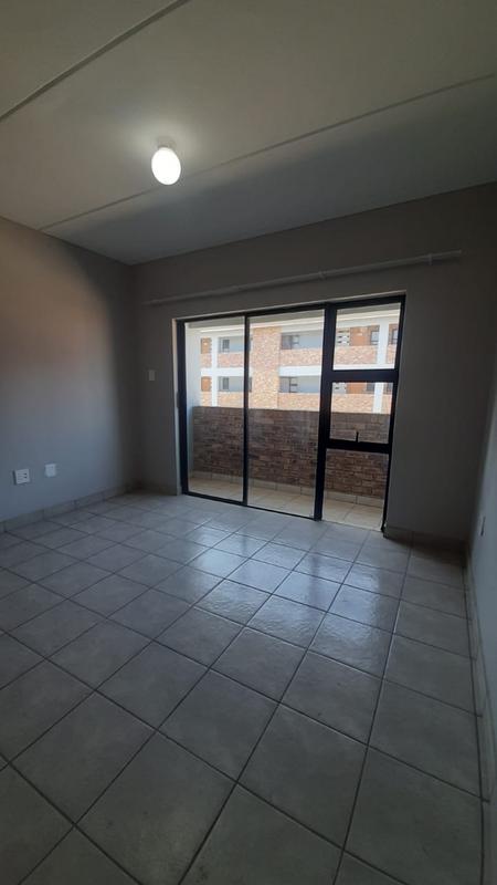 To Let 2 Bedroom Property for Rent in Groblerpark Gauteng