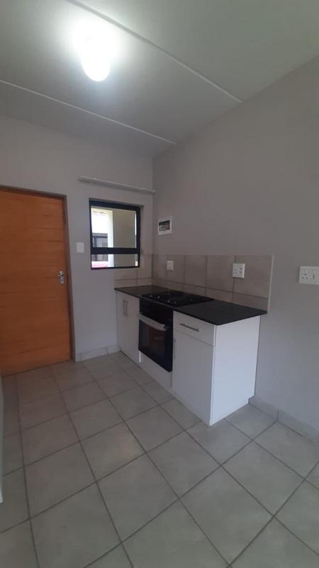 To Let 2 Bedroom Property for Rent in Groblerpark Gauteng