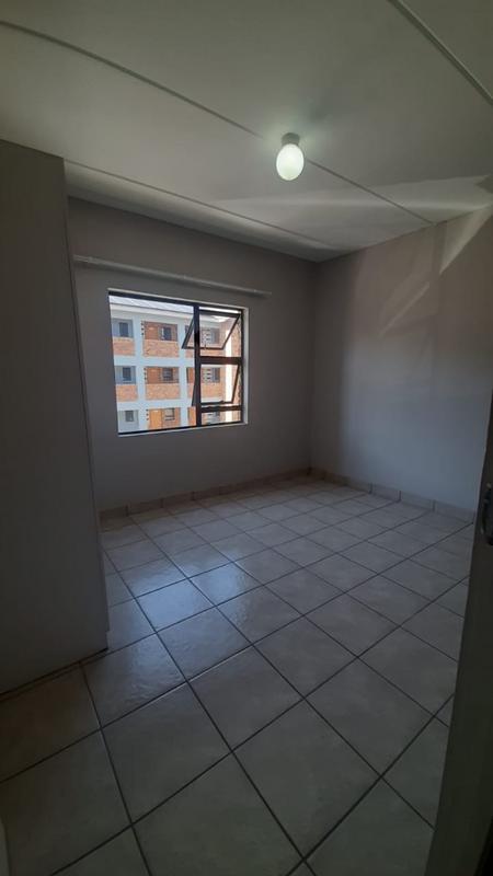 To Let 2 Bedroom Property for Rent in Groblerpark Gauteng