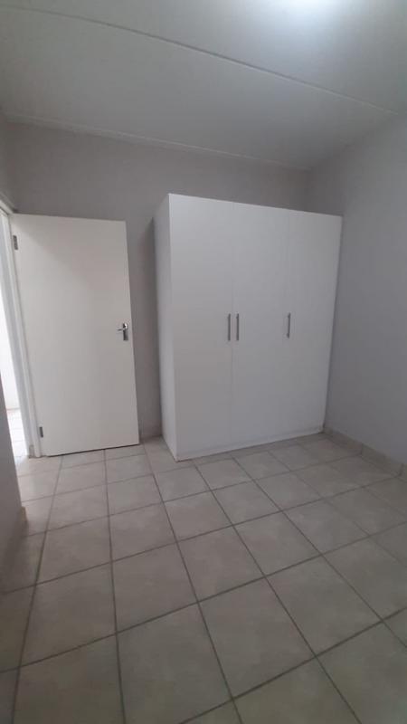 To Let 2 Bedroom Property for Rent in Groblerpark Gauteng