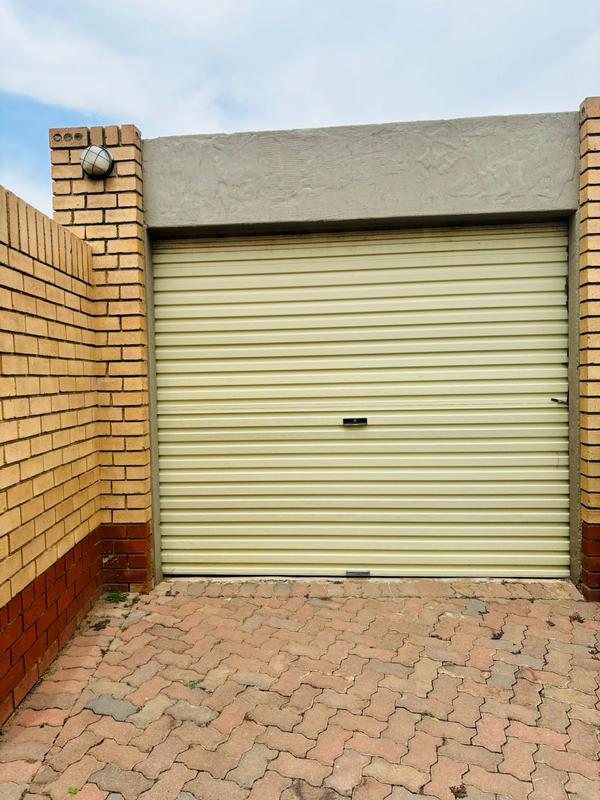 To Let 2 Bedroom Property for Rent in Halfway Gardens Gauteng