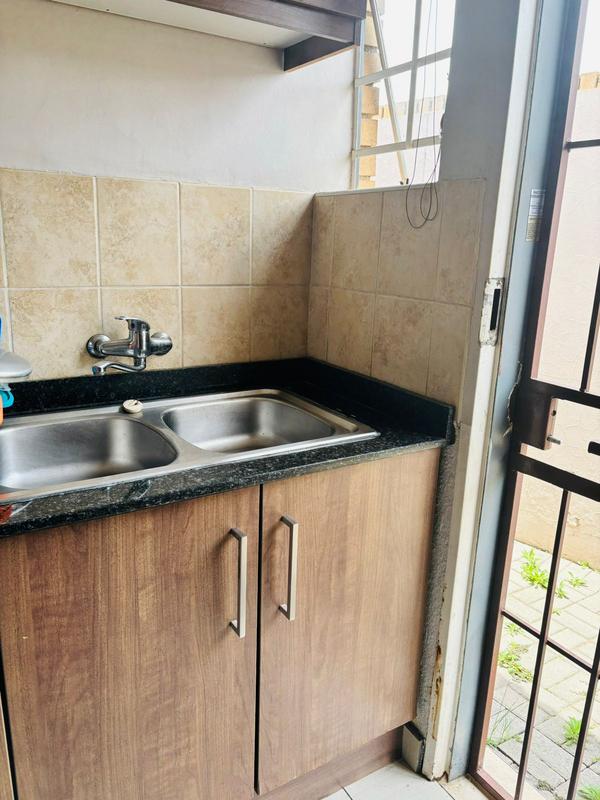 To Let 2 Bedroom Property for Rent in Halfway Gardens Gauteng