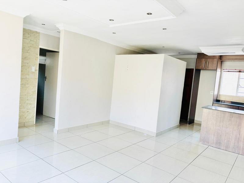 To Let 2 Bedroom Property for Rent in Halfway Gardens Gauteng