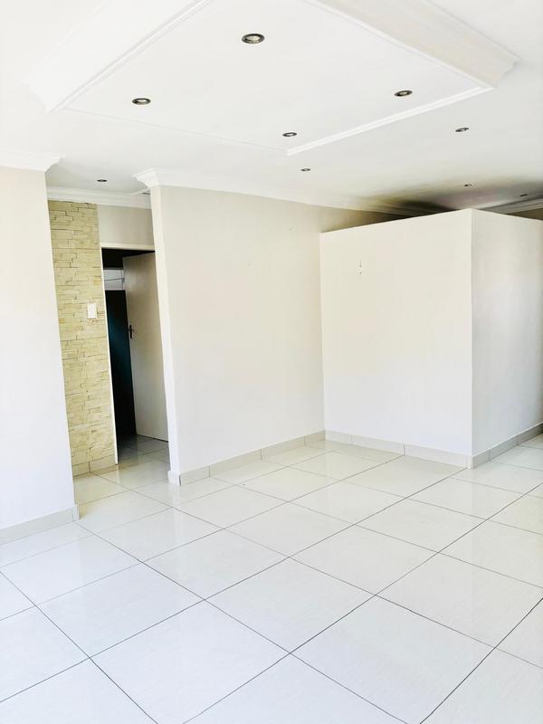 To Let 2 Bedroom Property for Rent in Halfway Gardens Gauteng