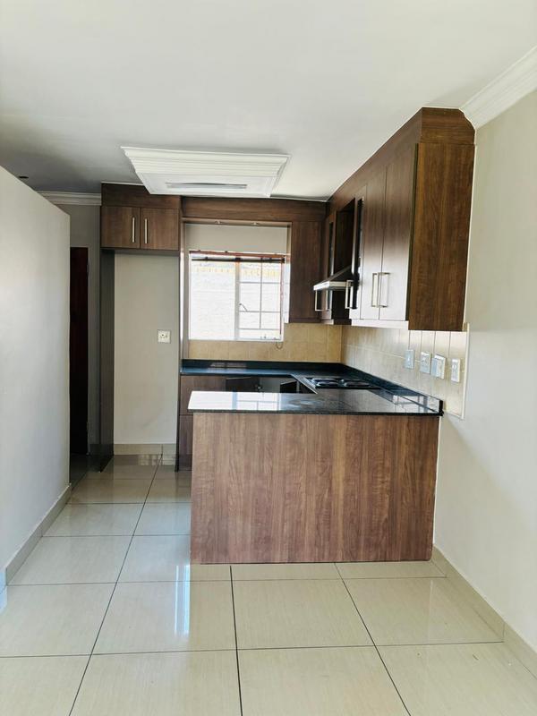 To Let 2 Bedroom Property for Rent in Halfway Gardens Gauteng