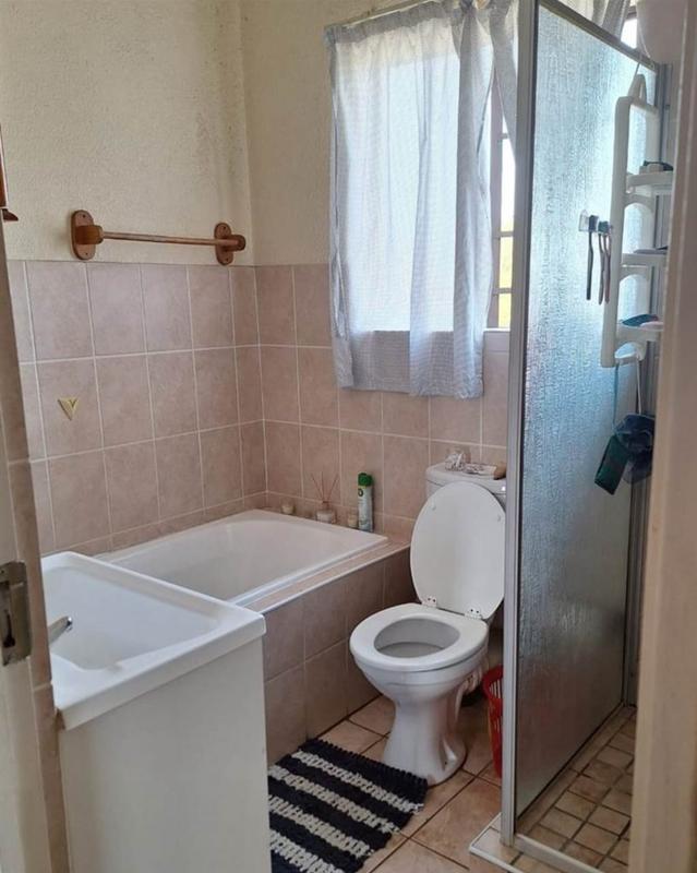 To Let 2 Bedroom Property for Rent in Halfway Gardens Gauteng