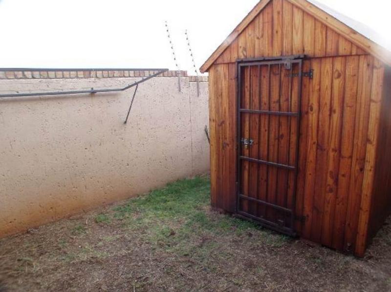 To Let 2 Bedroom Property for Rent in Halfway Gardens Gauteng