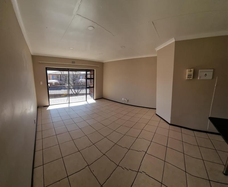 To Let 3 Bedroom Property for Rent in Sonneveld Gauteng