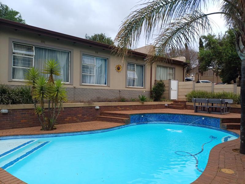 4 Bedroom Property for Sale in Noordheuwel Gauteng