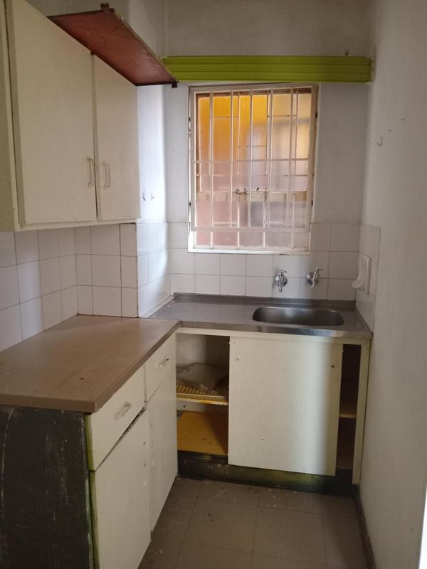 To Let 1 Bedroom Property for Rent in Sunnyside Gauteng