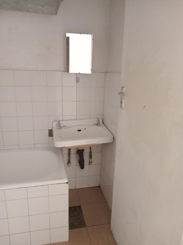 To Let 1 Bedroom Property for Rent in Sunnyside Gauteng