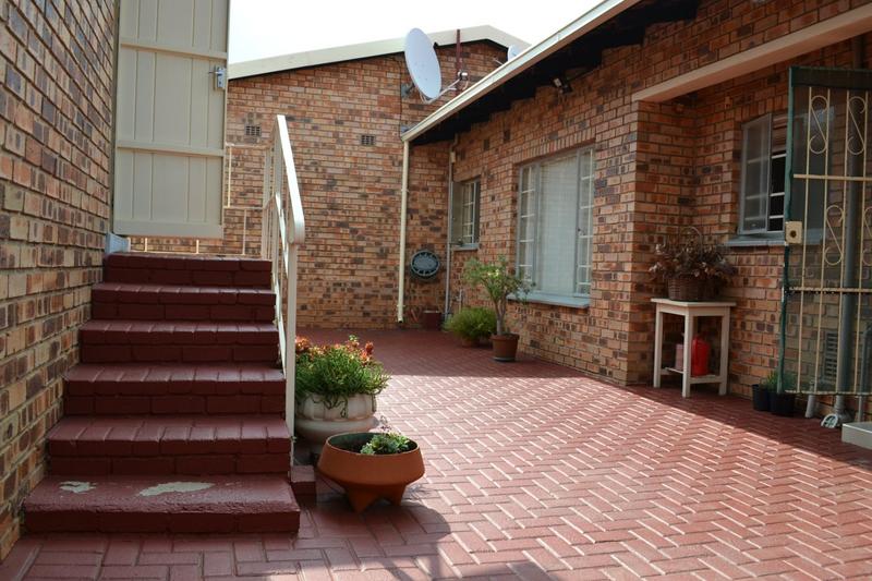 3 Bedroom Property for Sale in Rant En Dal Gauteng