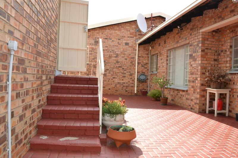 3 Bedroom Property for Sale in Rant En Dal Gauteng