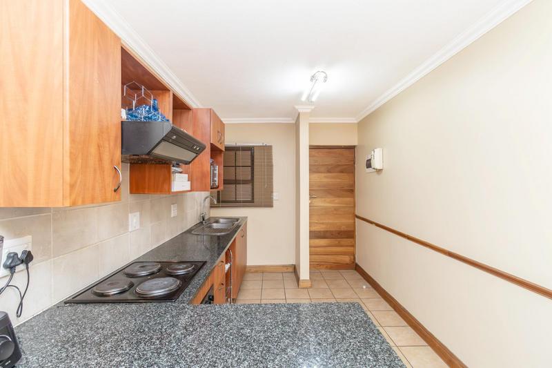 1 Bedroom Property for Sale in Halfway Gardens Gauteng