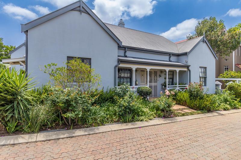 5 Bedroom Property for Sale in Lonehill Gauteng