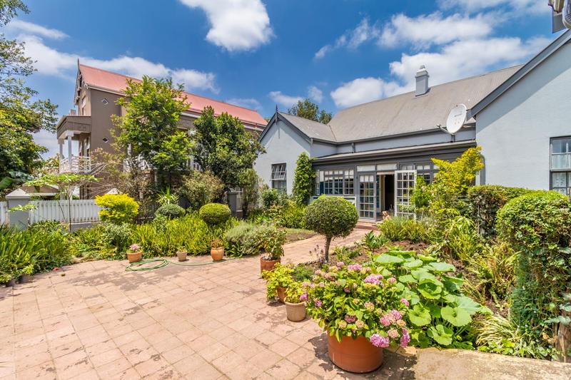 5 Bedroom Property for Sale in Lonehill Gauteng