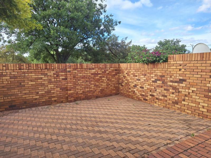 2 Bedroom Property for Sale in Edelweiss Gauteng