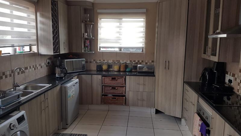 4 Bedroom Property for Sale in The Reeds Gauteng