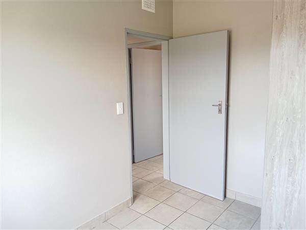 To Let 2 Bedroom Property for Rent in La Montagne Gauteng